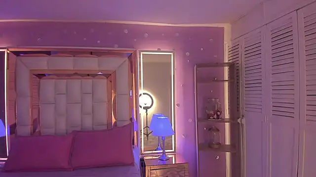 Goldentemptation_ élő XXX-chatje