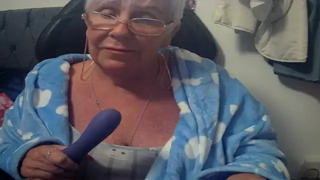 Playful_MILF_Demi élő XXX-chatje