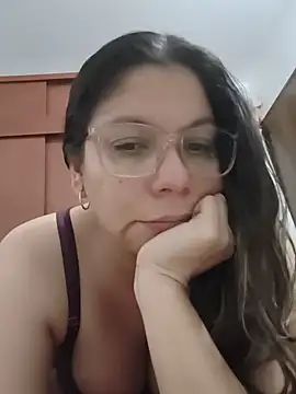 Chatroom XXX en direct de Carliina_Soussa