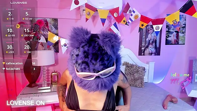 Chatroom XXX en direct de RavynRouge1