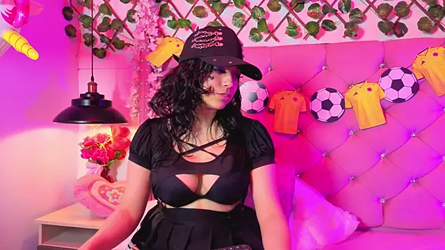 Kira-Berry XXX чат на живо