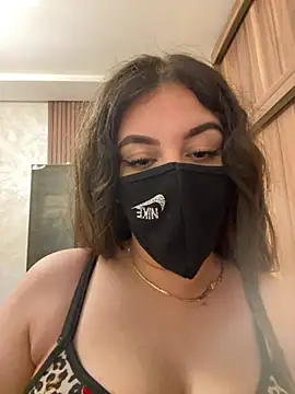 Sara_mtnaka's Webcam Show