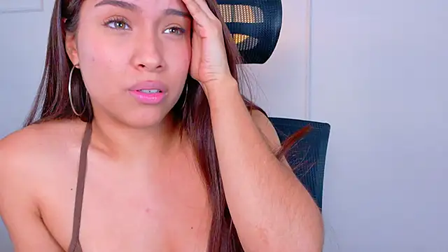 HelenaFoumier Chat XXX live