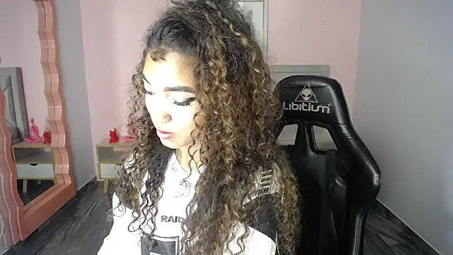 Živý XXX chat CamilaVixen_ch