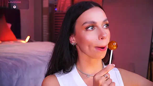 XXX chat uživo modela LunaNight