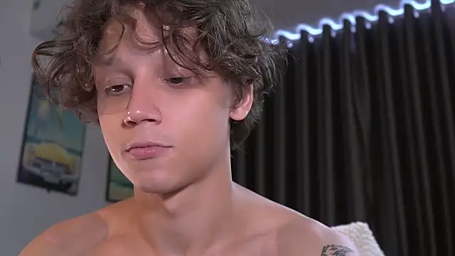 Nicky_neal Chat XXX in diretta
