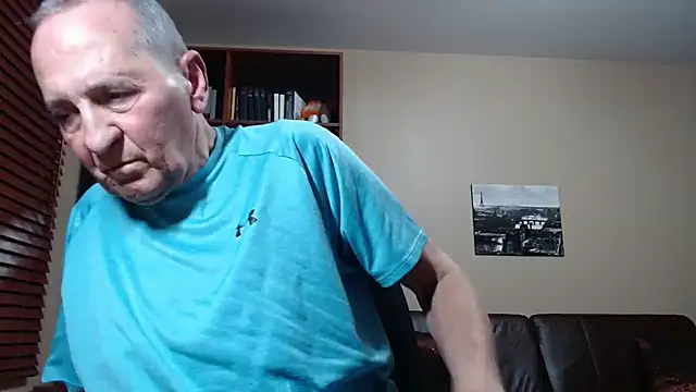 Tommychat: онлайн-секс-чат