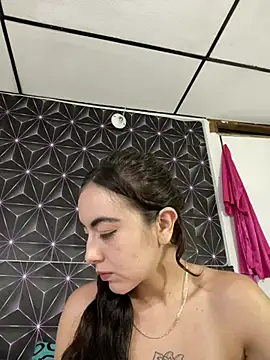 Chat +18 de MelanyyJhonson15 ao vivo