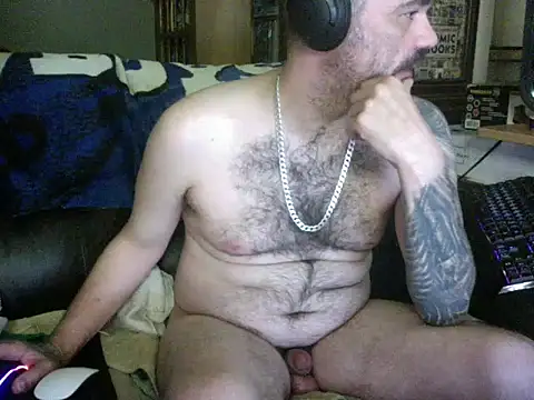 צ'אט XXX בשידור חי של KinkyTOMan