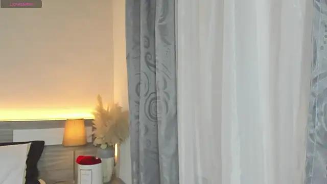 Chat +18 de Migatica_johnson12 ao vivo