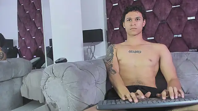 TonyBenedetti 现场XXX聊天