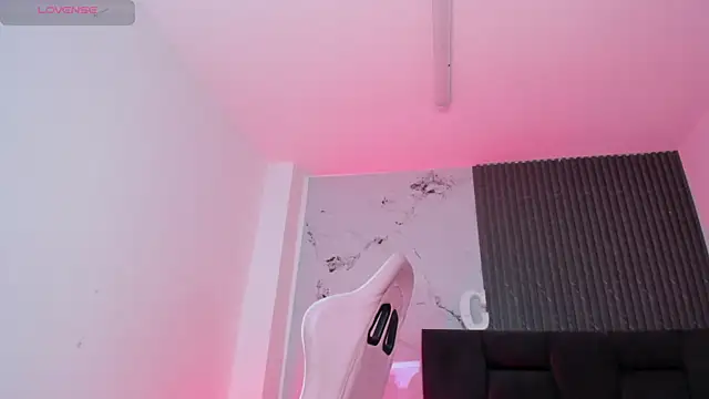 Chat +18 de Chloemuaak ao vivo