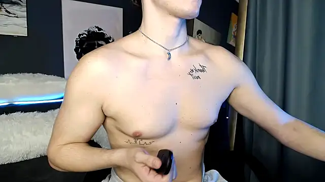 TylerGibsonのライブXXXチャット