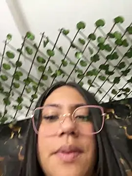 Chat +18 de Rachel_glow ao vivo