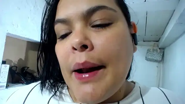 Chat XXX en directo de nattashafoxx