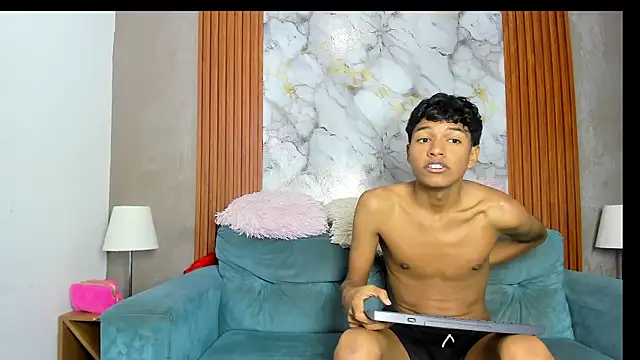 BOUL_GUYS Live XXX-chat