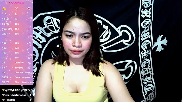 Živý XXX chat _preciousmoira_