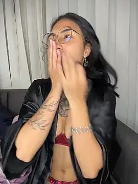 Velvet_Mysstic – Naživo XXX chat
