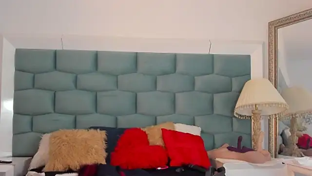 MiaMancini Chat XXX in diretta