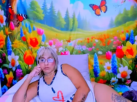 indianroxy live XXX chat