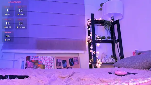 DaisyPillow's Live XXX Chat