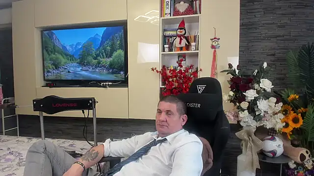 SpartacusDaddy48 Chat XXX in diretta