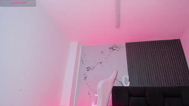 Chloemuaak Chat XXX live