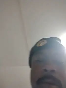 Chat +18 de Blu334 ao vivo