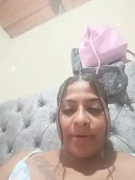 Czat XXX na żywo – Giselabrunette25