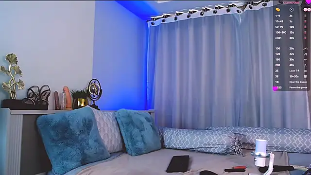 دردشة MinaGlow الجنسية المباشرة