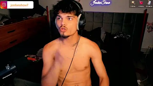 JordanShow élő XXX-chatje