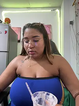 Chatroom XXX en direct de morena-2025