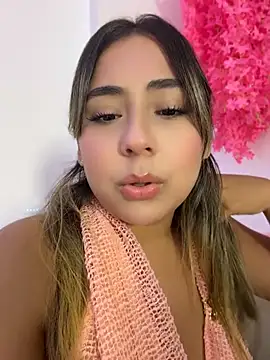 Chat XXX en directo de MelodyRey__