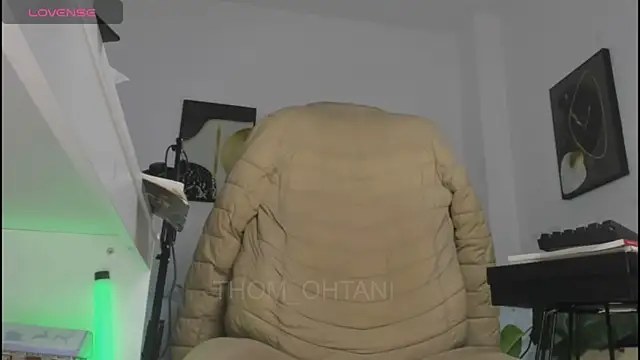 Thom_Ohtani Obrolan Langsung XXX