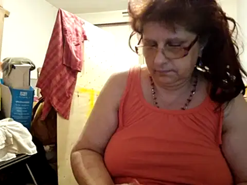Chat +18 de Samantha_Squirt@xh ao vivo