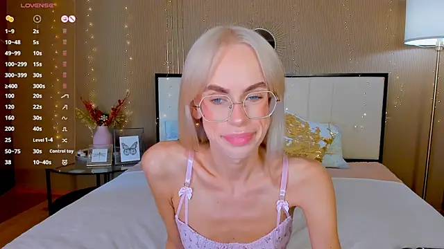bellatip live XXX chat