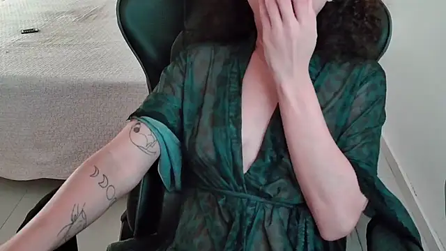 Chat XXX ao vivo de DearArtemis