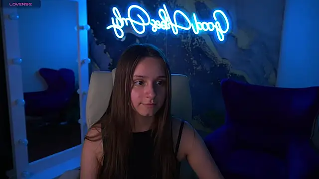 TinyNatalie Chat XXX live