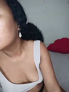 HeLiSa69ebony's Live XXX Chat