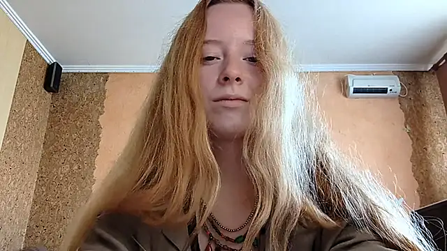 Chat +18 de KateVibe_01 ao vivo