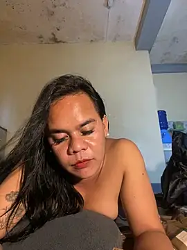 sweetyula Adlı Modelin Canlı XXX Sohbeti