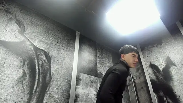 Czat XXX na żywo – Gury_tattoo