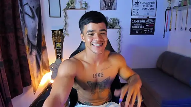 צ'אט XXX בשידור חי של Rob_zaens33