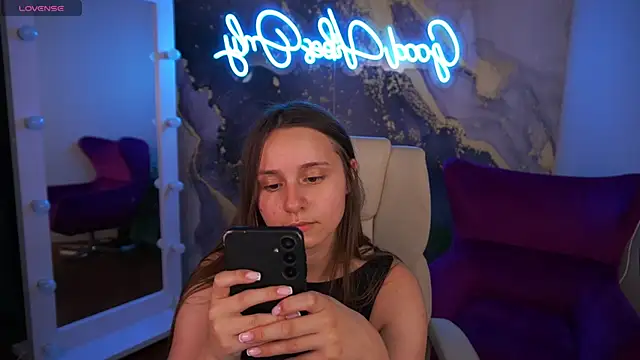 Živý XXX chat TinyNatalie