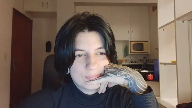 Chat +18 de kyslrana ao vivo