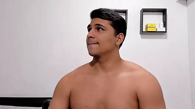 Thiago_bel live XXX chat