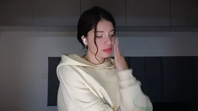 XXX chat uživo modela 7stu