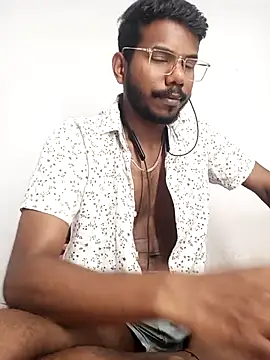 Chatroom XXX en direct de Robin681
