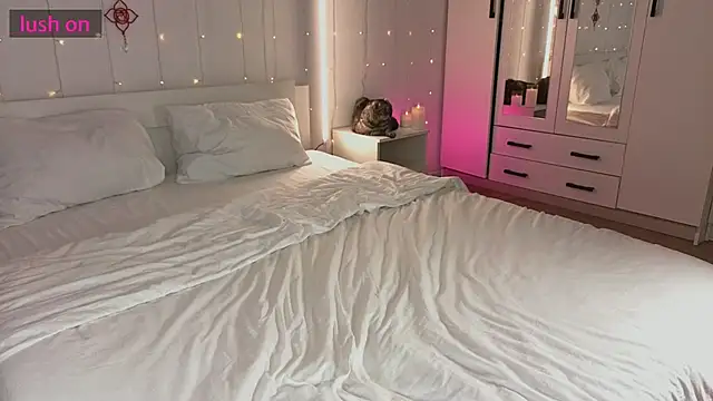 Chat +18 de JuliyaAngel ao vivo