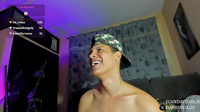 Chat +18 de DavidNeill ao vivo
